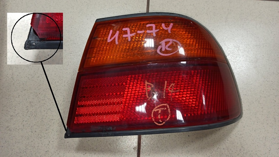 Задний фонарь NIS SUNNY FB14 47-74 R [б/у] /уголок скол/ на ФОНАРЬ NISSAN