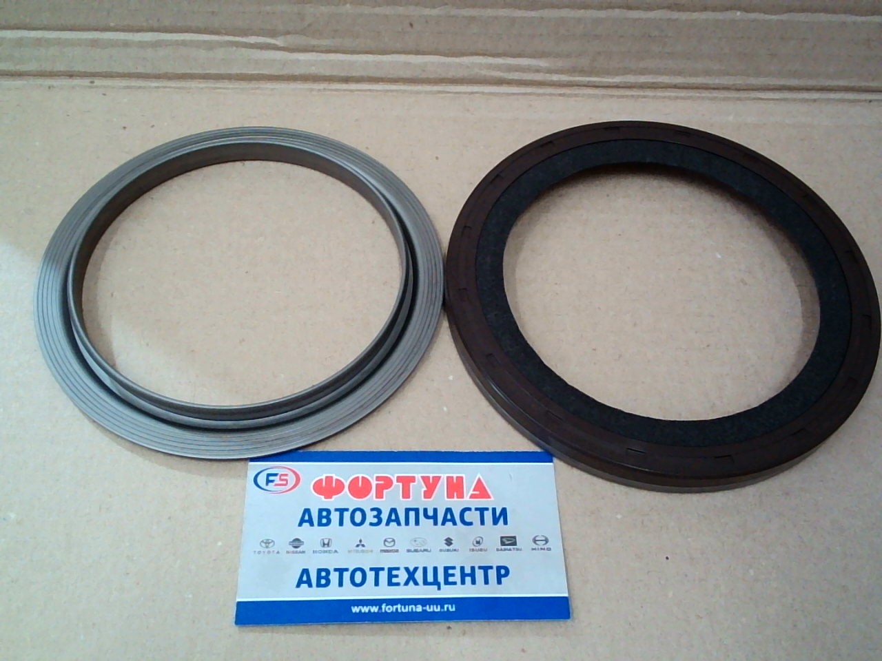 Сальник 104x139x13 ISU [8-98334-339-0/8-97602-379-0/8-94370-637-0] ISUZU /з/к.вал 4HF1, 4HL1, 4HG1/ на  