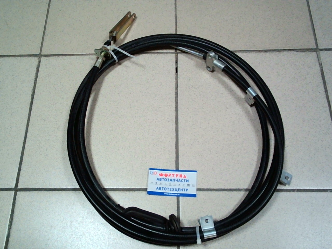 Трос ручного тормоза CO18-036  (MC644089)  Fuso 8D на  