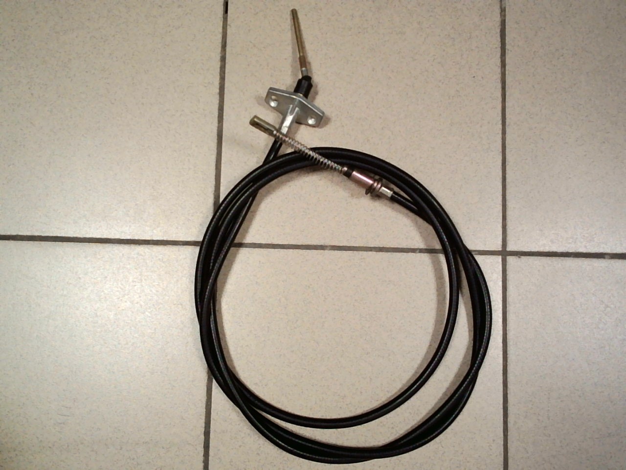 Трос ручного тормоза HBC IS01   (NKR58  4BE1 ) 8-94372-795-0 на  