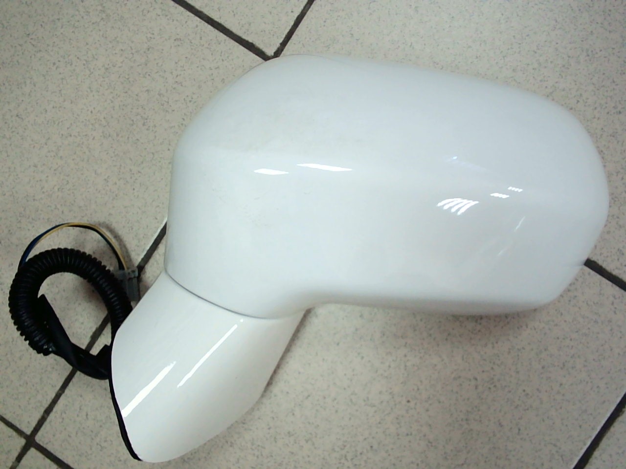 Зеркало HON CIVIC FD1, FD2, FD3 '06- /белое/ [ST-HD09-940-2/ST-CIVIC-006L] SAT на  