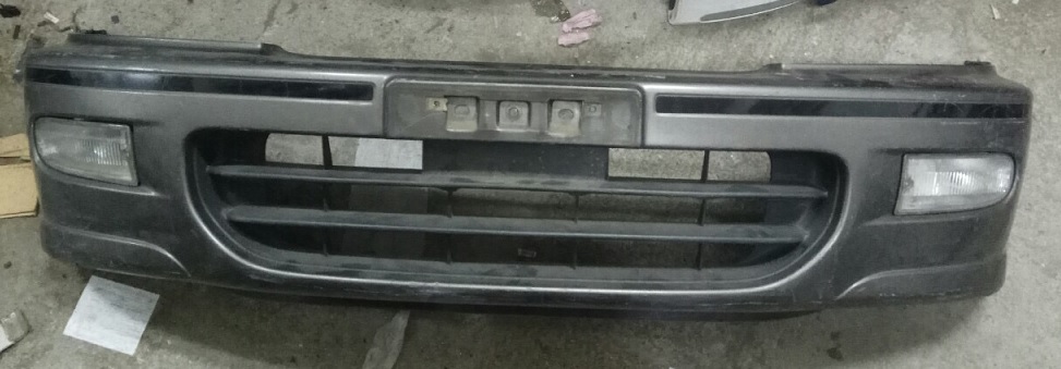 Бампер NIS SERENA C23 (97)  2-я модель /серый/(белый повтор) [б/у] на NISSAN SERENA