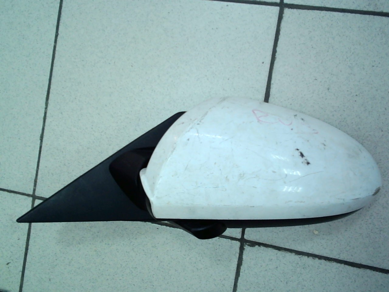 Зеркало NIS WINGROUD Y11 L (2модель) /7пр. белое/ B86 на NISSAN WINGROAD