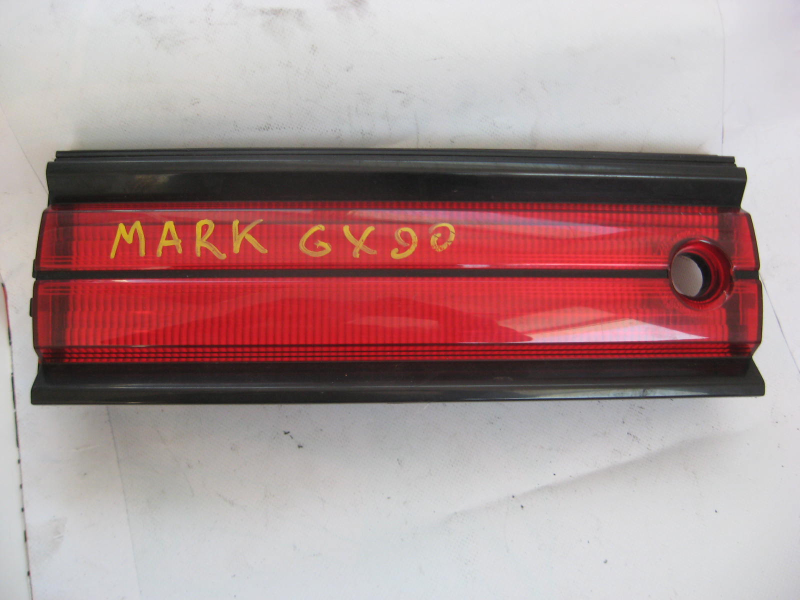 Вставка по центру TOY MARK GX90 по центру /75803-22280/ на TOYOTA MARK II