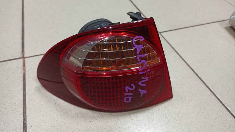 Задний фонарь TOY CALDINA 210   21-42 L [б/у] на TOYOTA CALDINA