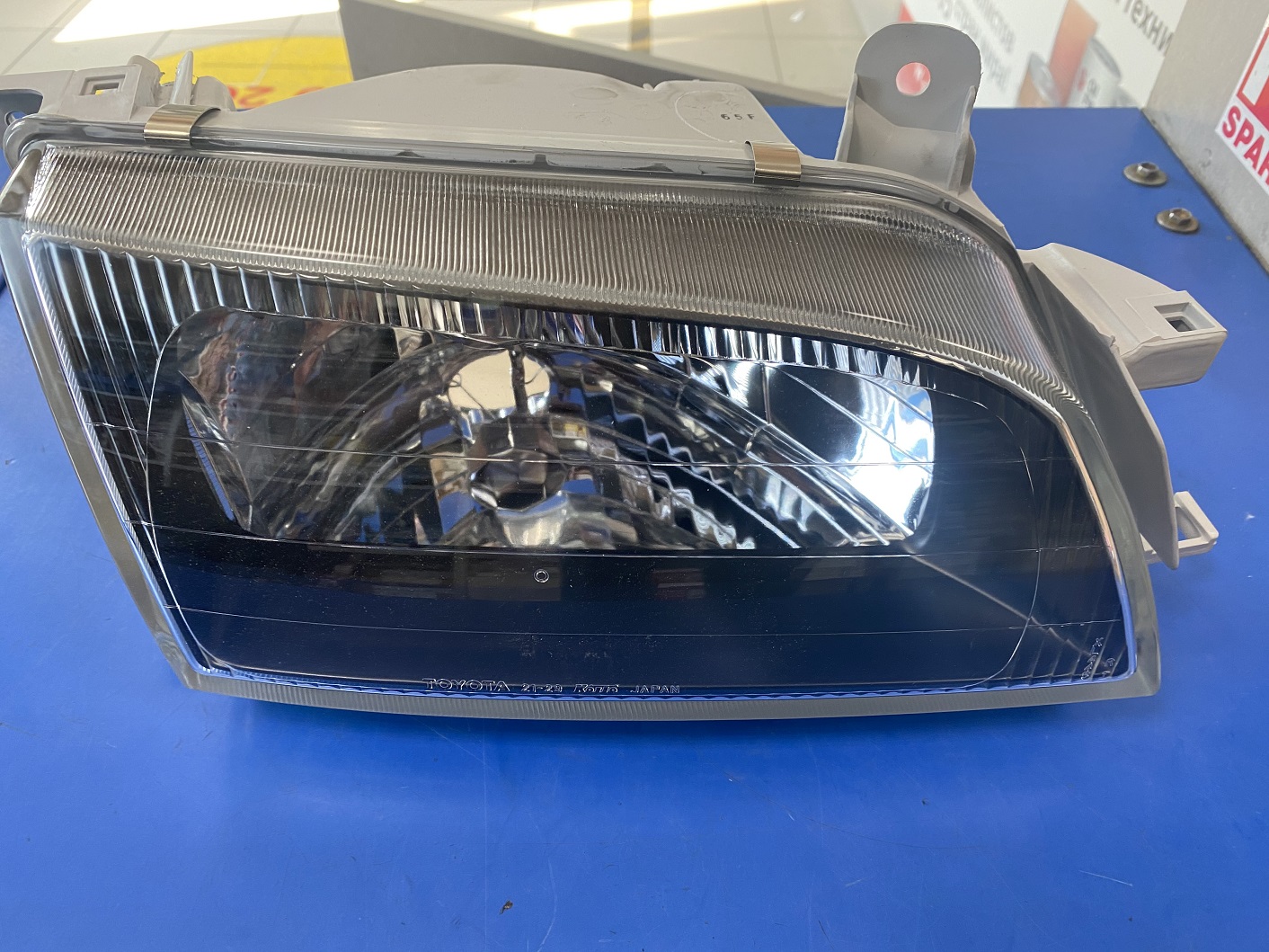 Фара TOY CALDINA 21-29R (-96) [81130-21060] TOYOTA на  