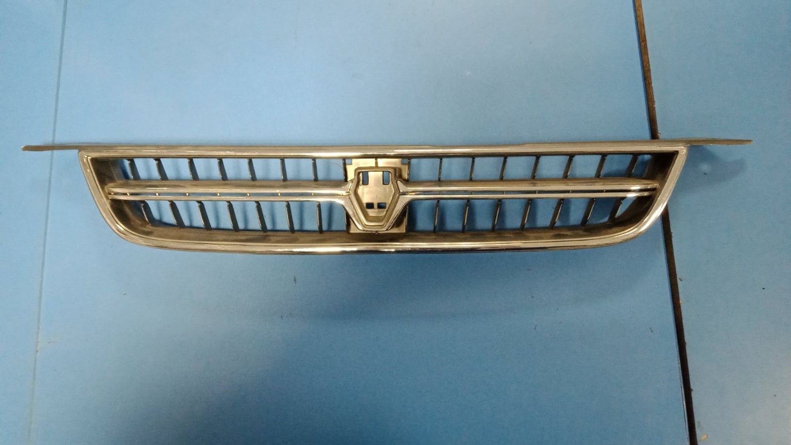 Решётка TOY COROLLA AE110 (95-98) [TYG084NB/TY27-093-0] хром/серая на  