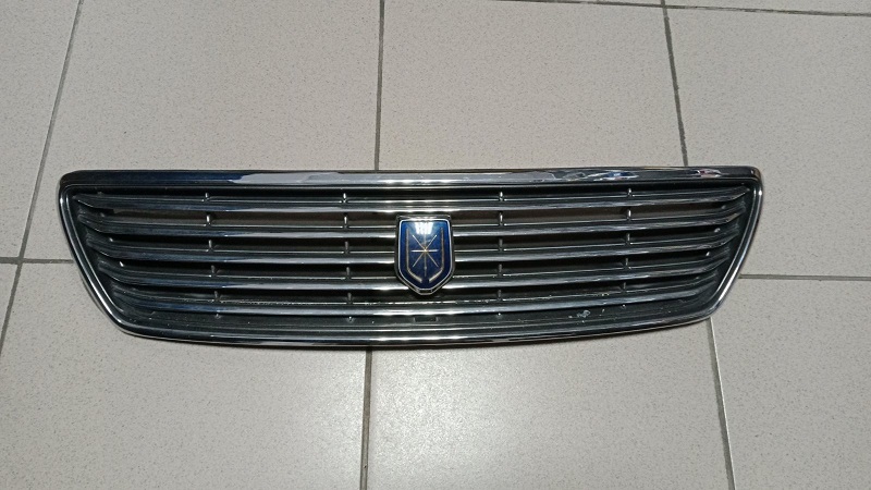 Решётка TOY MARK 100 (96-98) [б/у] [53111-22520] на TOYOTA MARK II