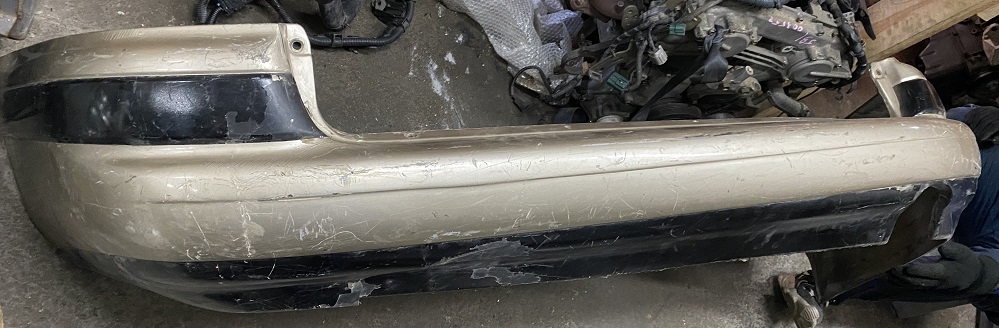 Бампер задний TOY CALDINA ST191 /золото/ [б/у] Сколы на TOYOTA CORONA