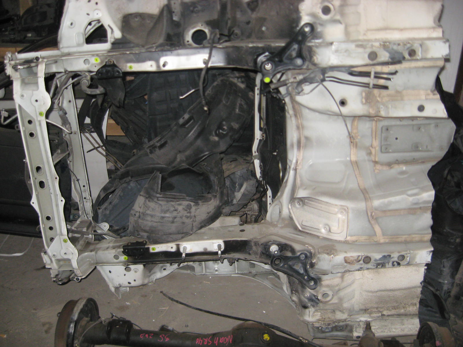 Рамка кузова TOY MARK 110 (02) /телевизор (коцка)+ланжероны=половинка/ [53201-22640] [б/у] (телевизор) на TOYOTA MARK II