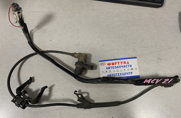 Датчик abs TOYOTA MCV21, SXV20 /GRACIA, WINDOM/ FR LH [б/у] на TOYOTA CAMRY GRACIA