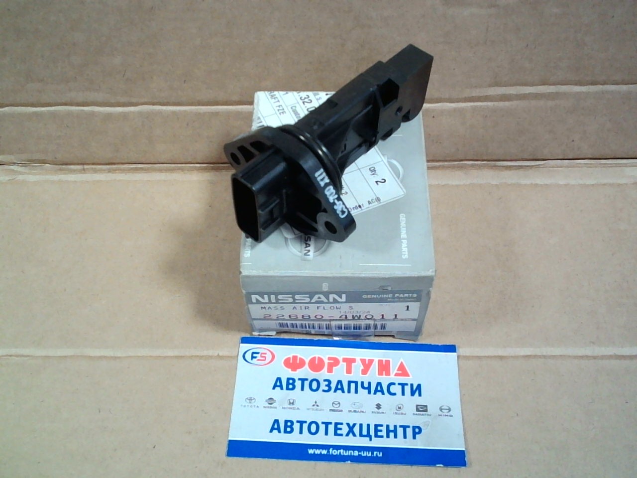Датчик расх. воздуха 22680-4W011 NISSAN /4к.шир/VQ35DE 03-, KA2#DE '03-/{=22680-4W001, 22680-4W00} на  