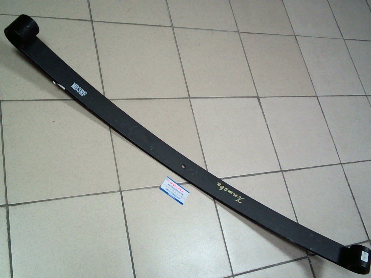 Лист рессорный MB3RF /CANTER REAR коренной (резин. втулка 28*34*68)/  70x11 на  