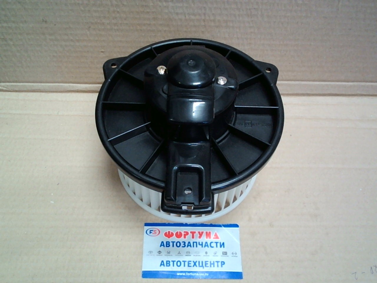 Мотор отопления салона 87103-12030 TW /COROLLA, SPACIO, SPRINTER, CARIB/ на  