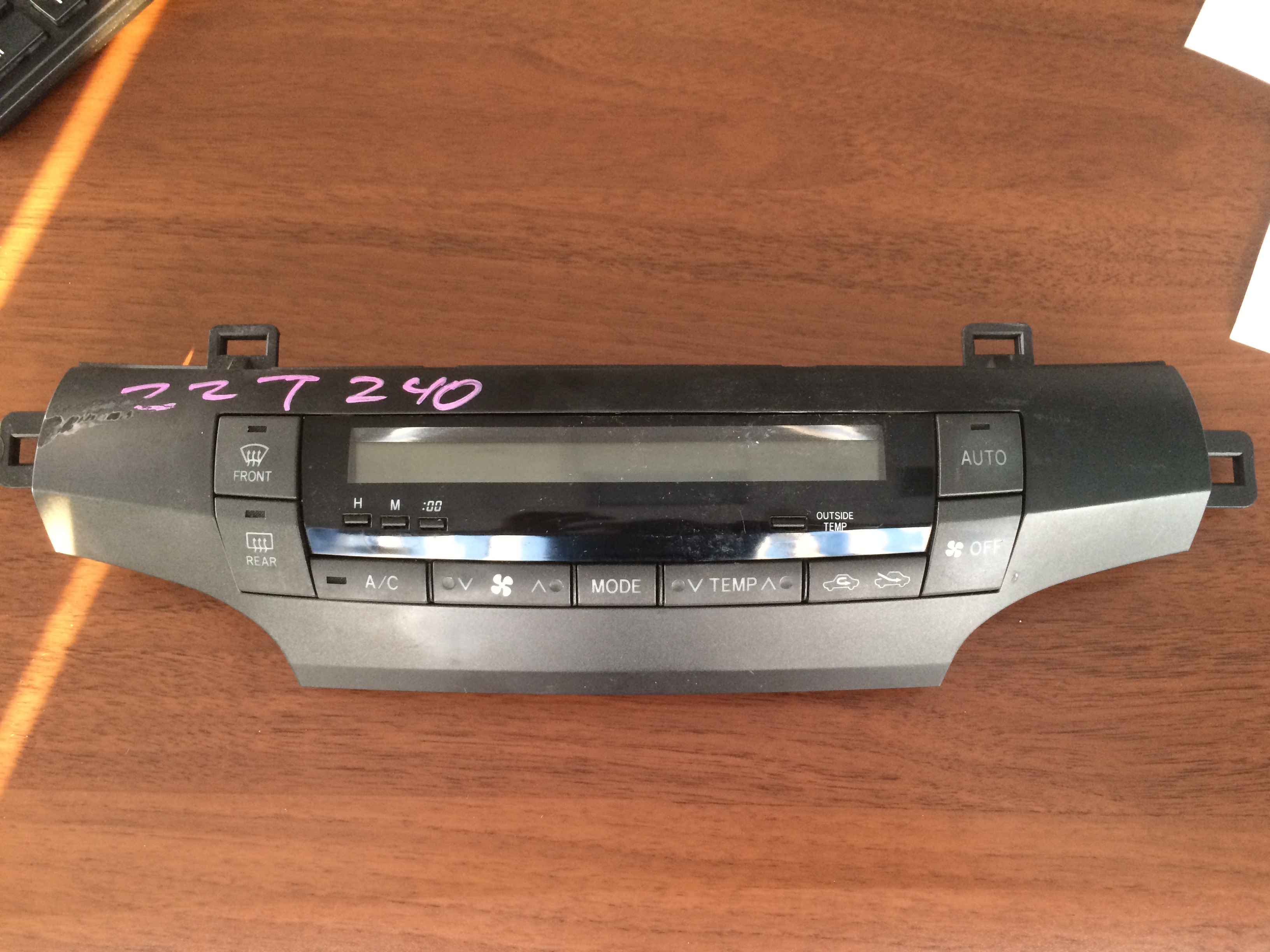 Панель климат контроля TOY ALLION  ZZT240 [б/у] /потёртость/ на TOYOTA ALLION