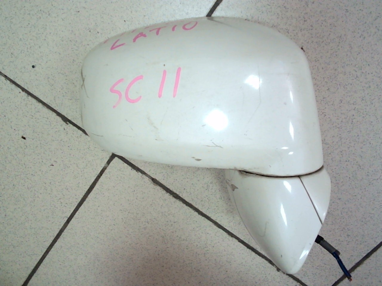 Зеркало NIS TIIDA LATIO SC11 R (белое) на  