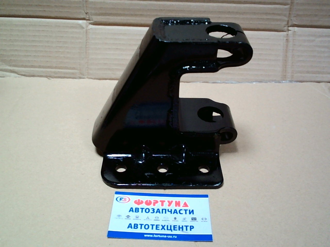 Серьга HNG48 рессоры GSParts /MITSUBISHI, HYUNDAI CANTER, HD72 ЗАДНЯЯ РЕССОРА/ на Серьга HNG48 рессоры GSParts /MITSUBISHI, HYUNDAI CANTER, HD72 ЗАДНЯЯ РЕССОРА/ на